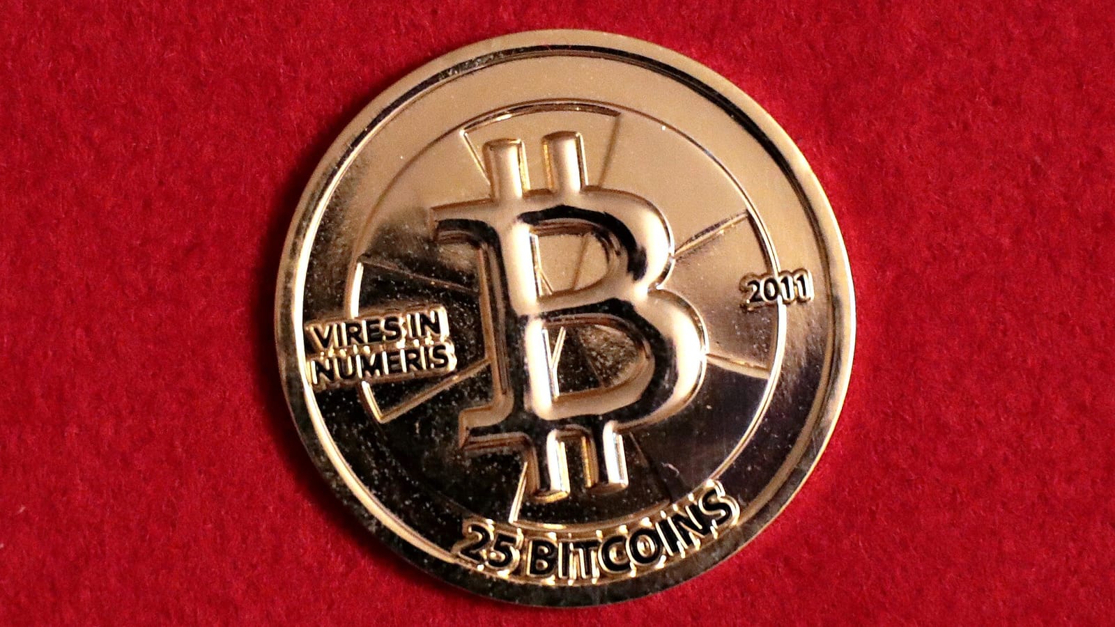 Gold Casascius 25 bitcoin coin
